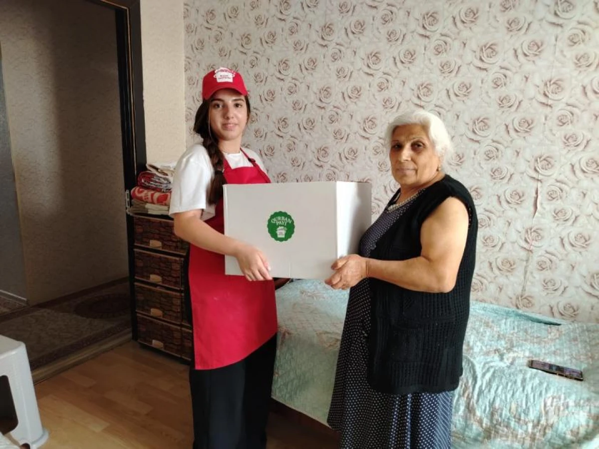 Leyla Əliyevanın təşəbbüsü ilə ailələrə qurban payları çatdırılır — 8