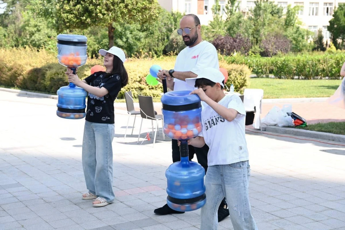 SOCAR şəhid əməkdaşlarının övladları üçün bayram tədbiri təşkil etdi — 7