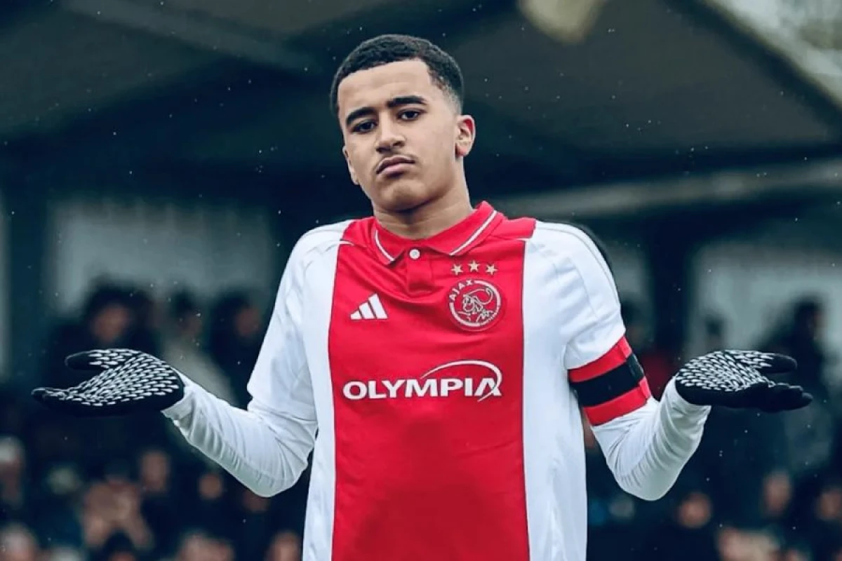"Real" 16 yaşlı futbolçunu transfer edir