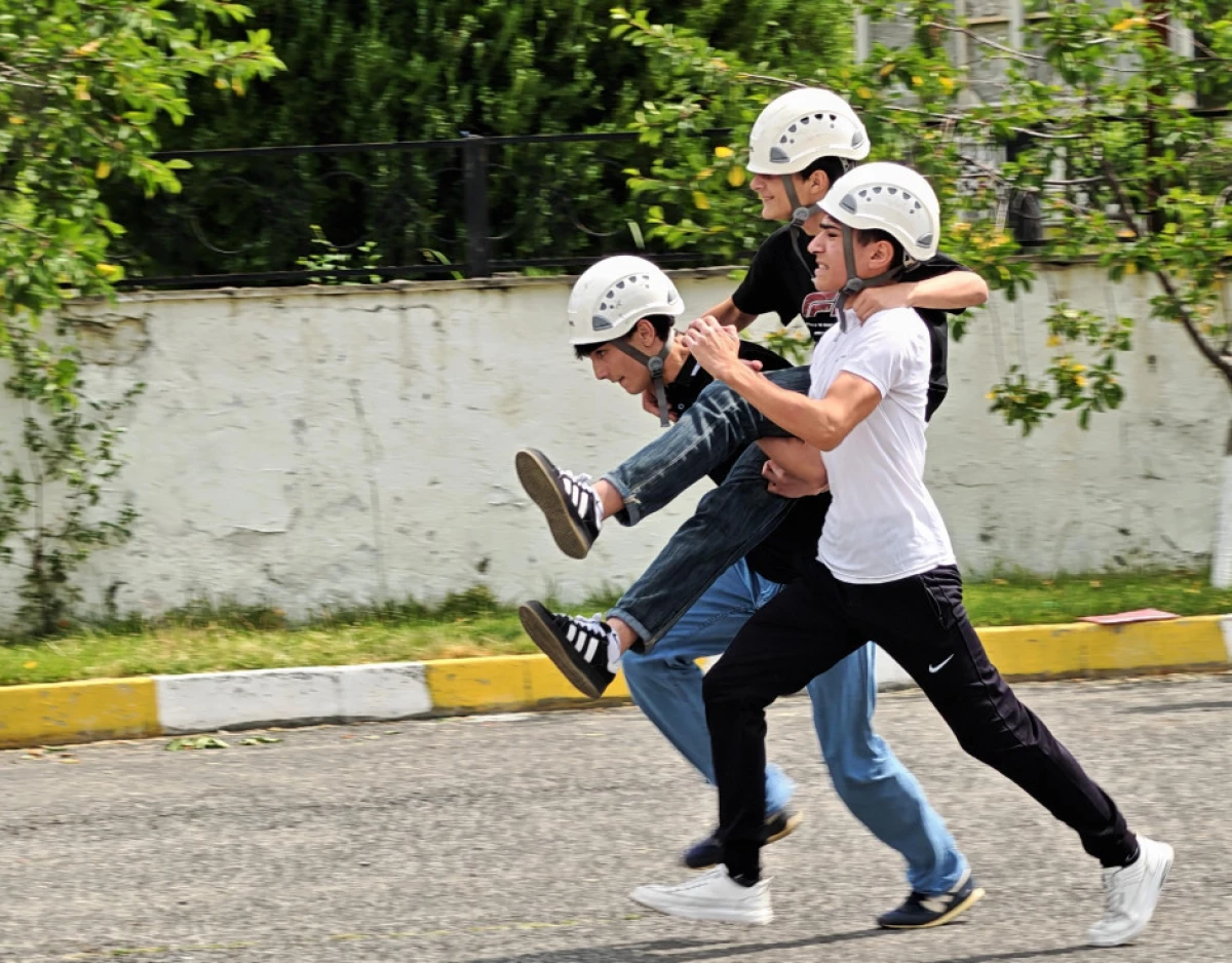“Gənc xilasedici və yanğınsöndürən” yarışlarının zona birinciliyi keçirildi — 5