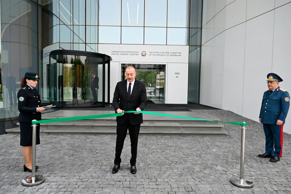 Prezident İlham Əliyev DGK-nın yeni inzibati binasının açılışında iştirak etdi