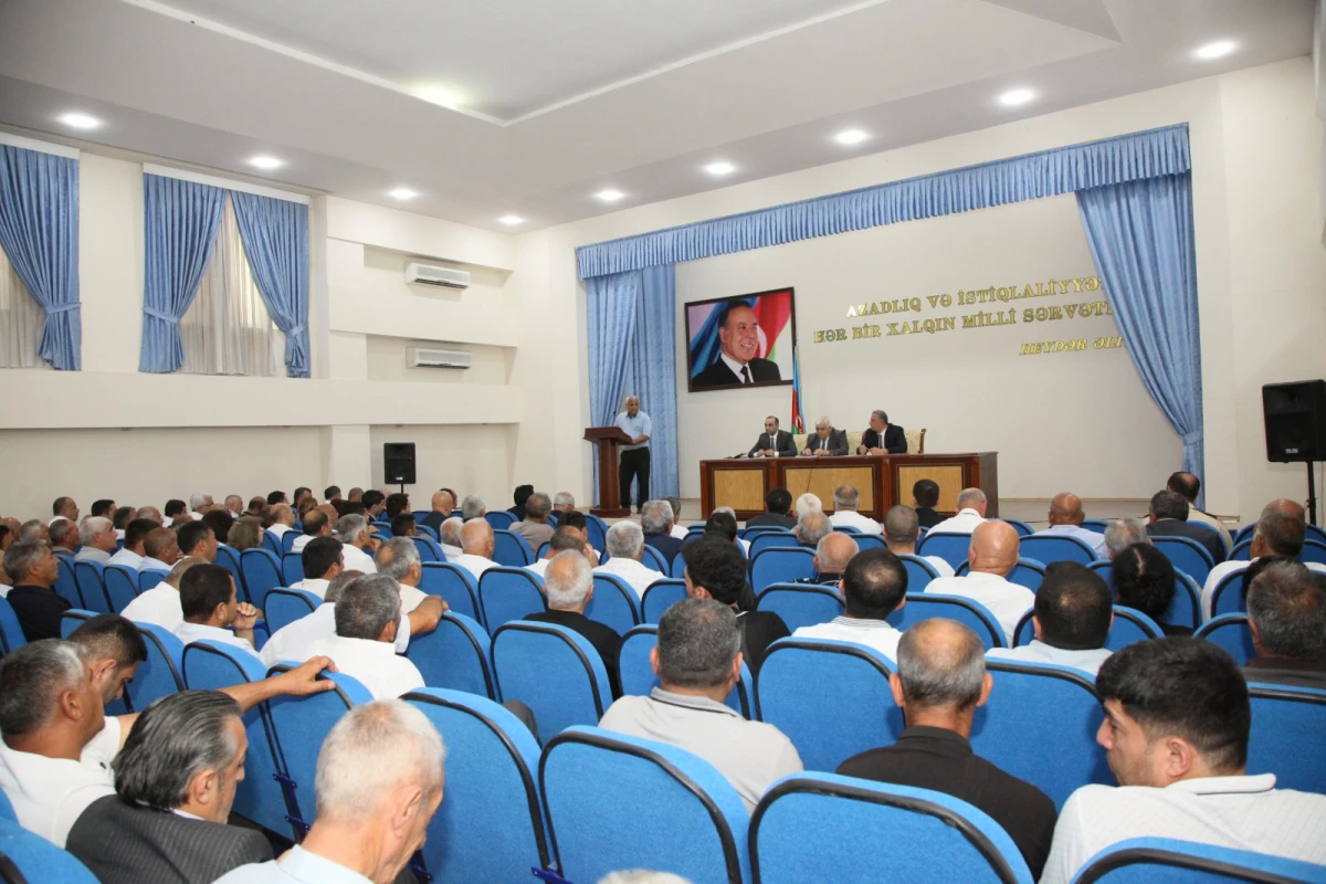 Bərdədə taxıl biçini prosesinin təşkilinə dair regional müşavirə keçirildi — 8