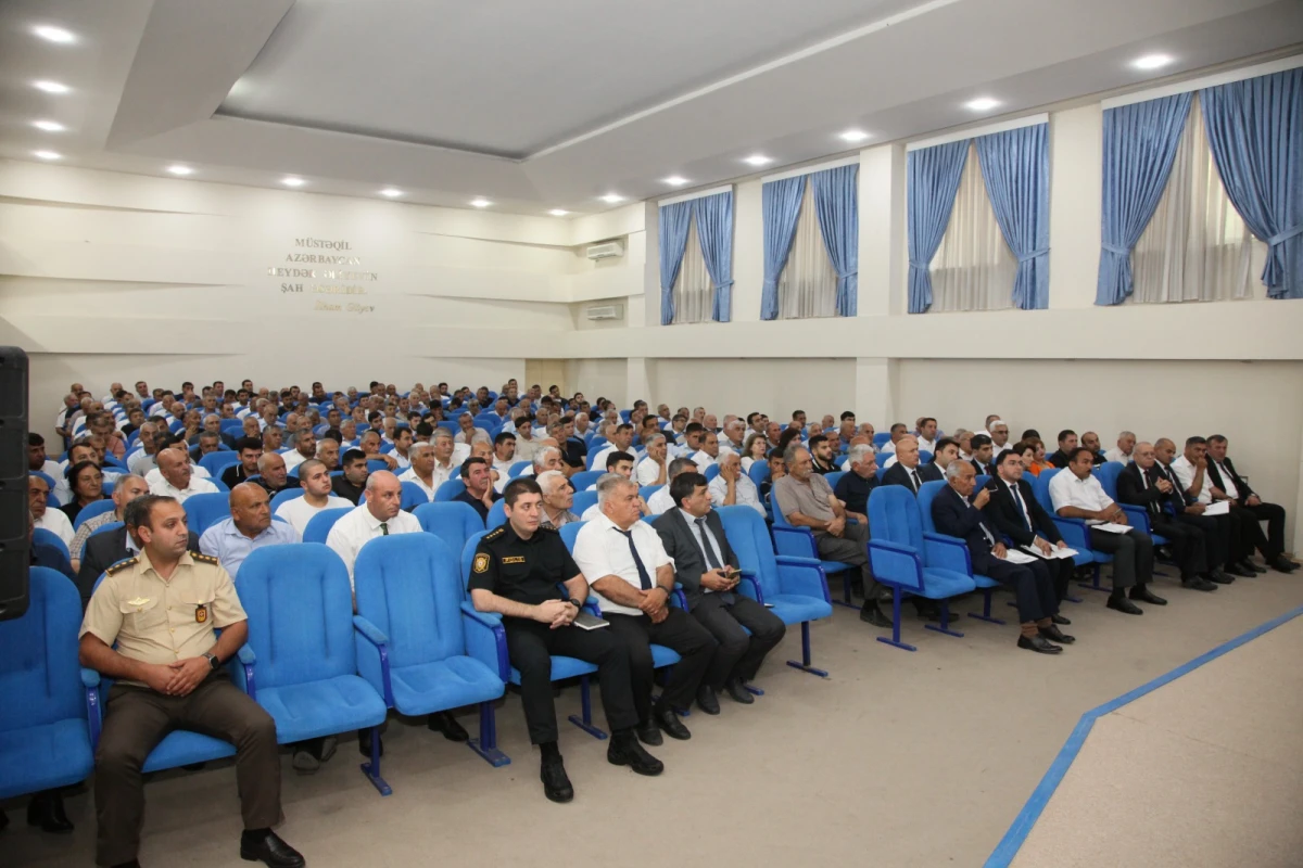 Bərdədə taxıl biçini prosesinin təşkilinə dair regional müşavirə keçirildi — 9