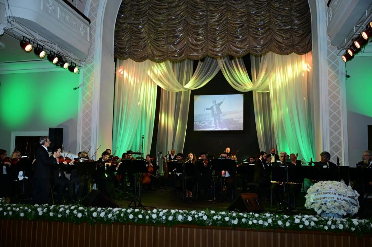 Dövlət Mahnı Teatrında Rəşid Behbudovun xatirə otağı yaradıldı — 4