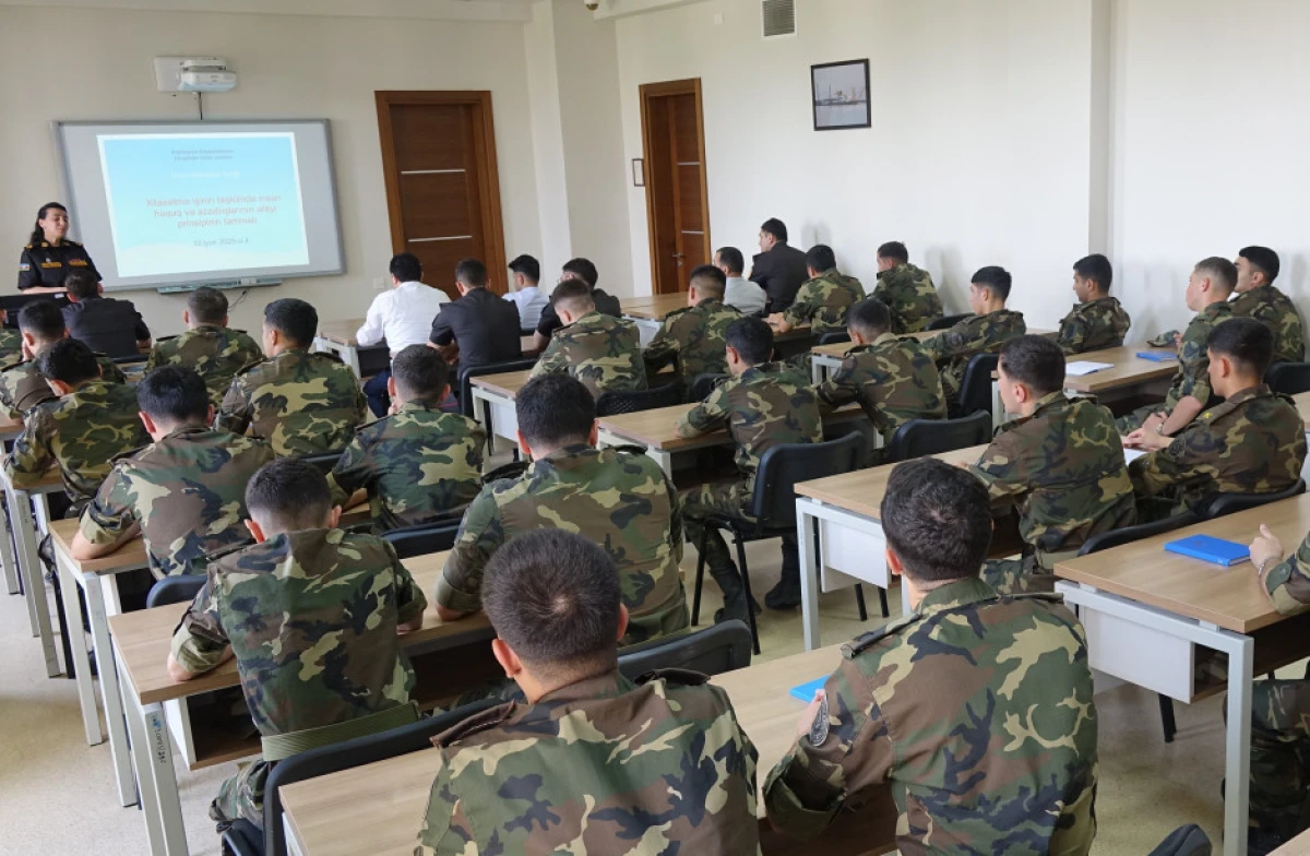 FHN İnsan Hüquqları Aylığı ilə bağlı tədbir keçirdi — 3