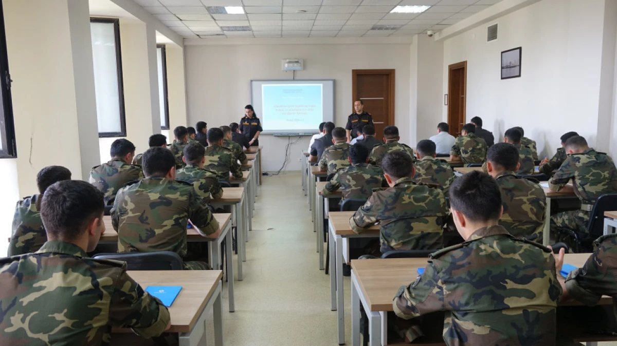 FHN İnsan Hüquqları Aylığı ilə bağlı tədbir keçirdi — 6