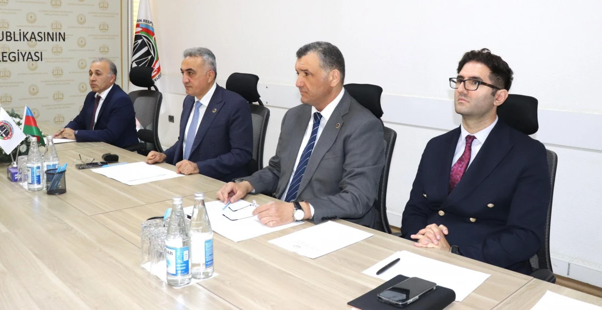 Vəkillər Kollegiyasının sədri vətəndaş qəbulu keçirdi — 5