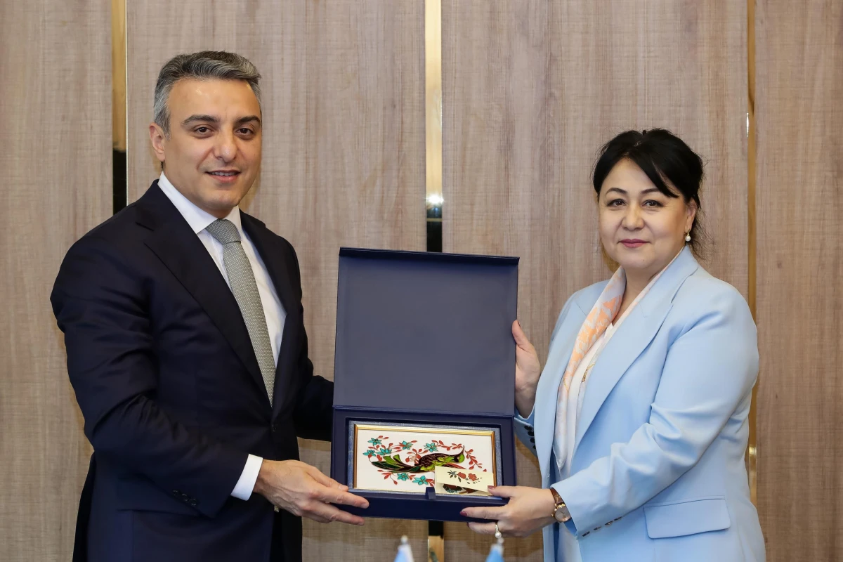 Azərbaycan və Özbəkistan əmək və məşğulluq sahələrində gələcək əməkdaşlıq məsələlərini müzakirə etdi — 1