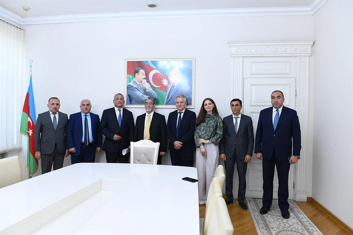 Dövlət Komitəsində xarici jurnalistlərlə görüş keçirildi