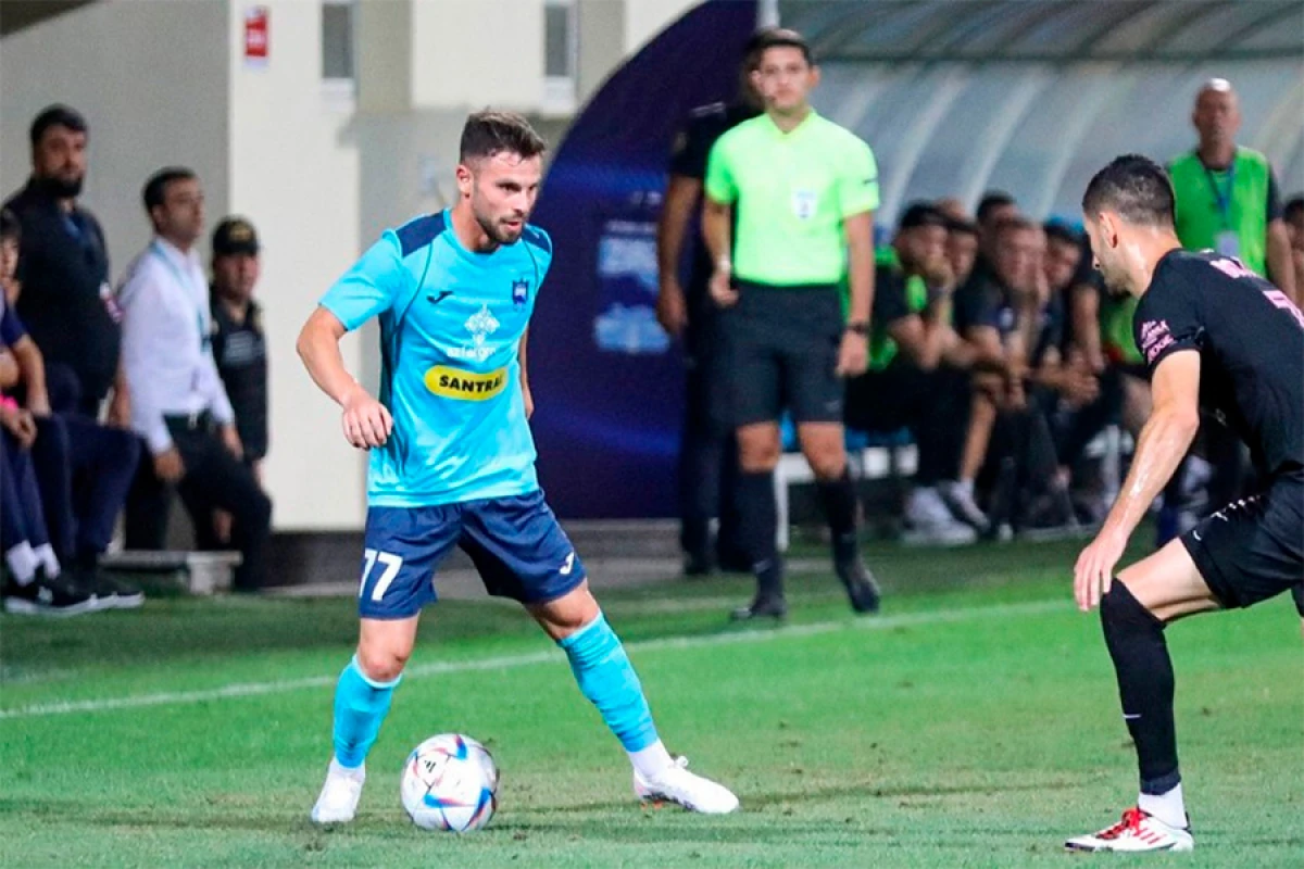 “Zirə” daha iki futbolçusu ilə vidalaşdı