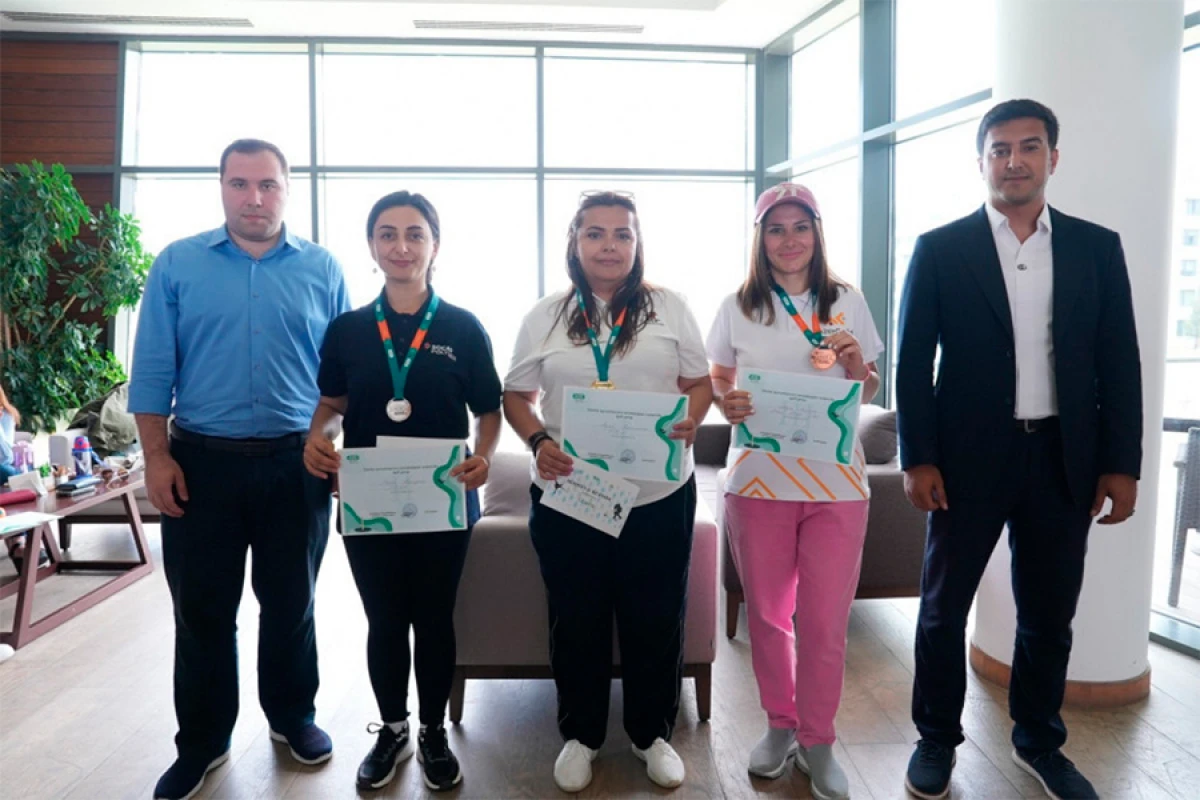 FHN-in əməkdaşı qolf yarışında qızıl medal qazandı
