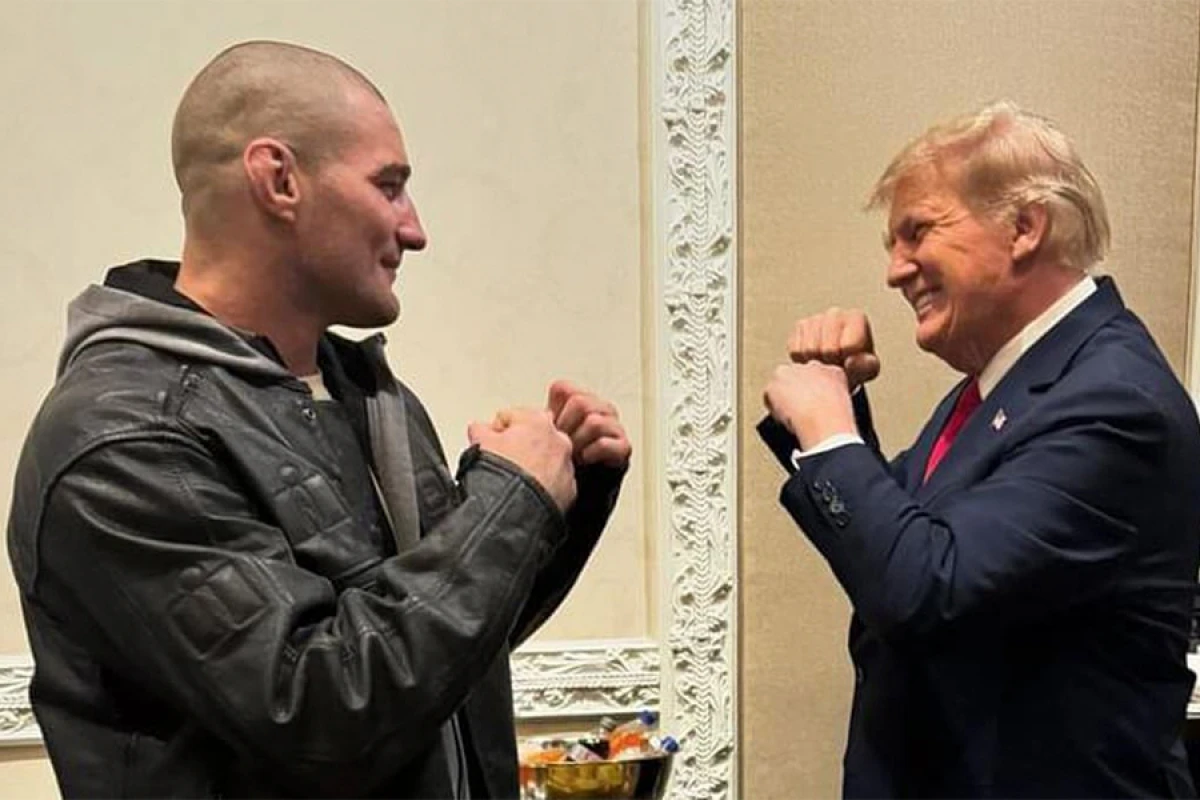 Keçmiş UFC çempionu Trampı tənqid etdi
