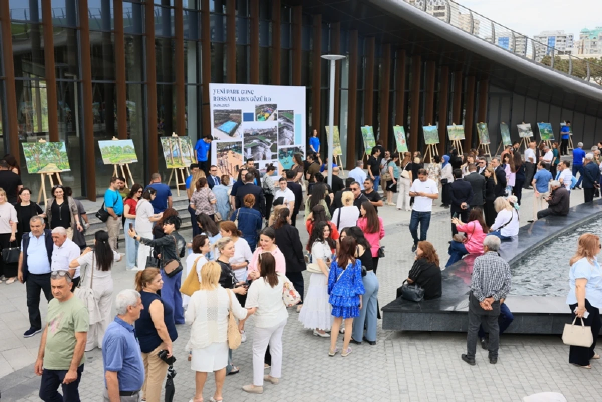 Yeni parkda gənc rəssamların sərgisi keçirildi — 7