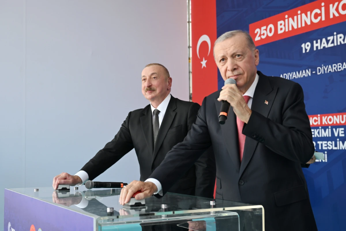 Kahramanmaraşda “Azərbaycan” məhəlləsinin açılış mərasimi keçirildi - YENİLƏNDİ 6 — 4