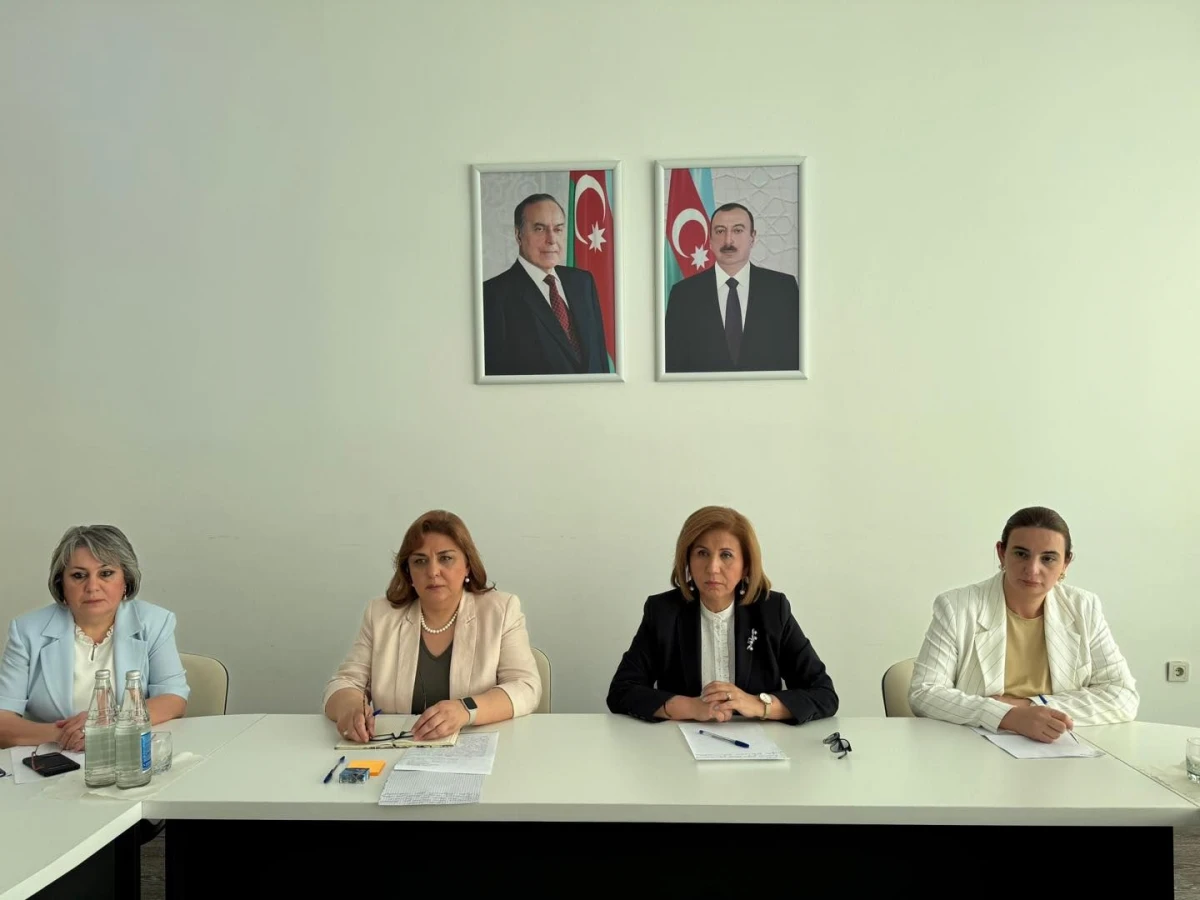 Bahar Muradova Sabirabadda vətəndaşları qəbul etdi — 9