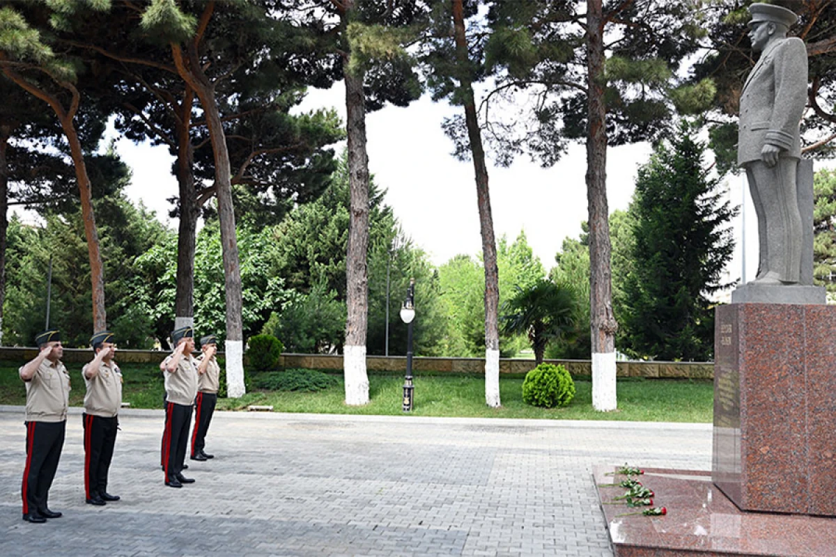 Baş Qərargah rəisi Heydər Əliyev adına Hərbi İnstitutda oldu