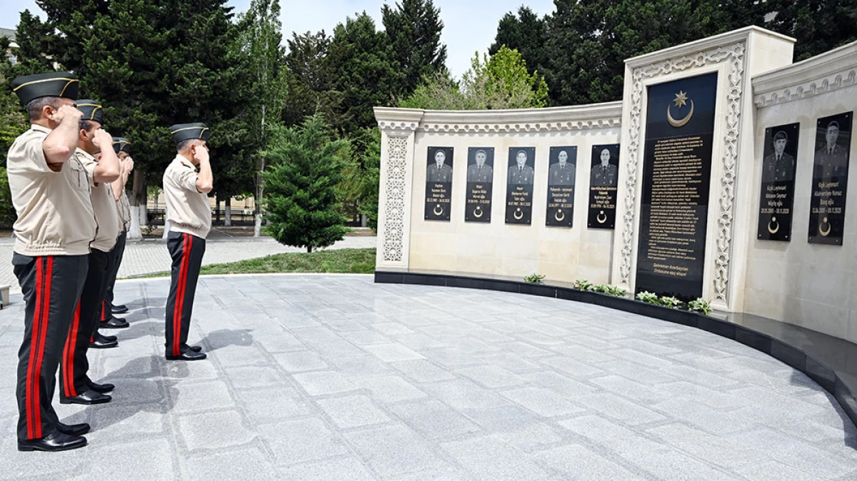 Baş Qərargah rəisi Heydər Əliyev adına Hərbi İnstitutda oldu — 3