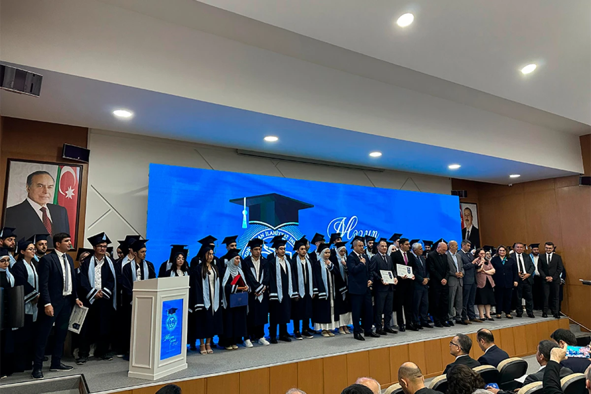 İlahiyyat İnstitutunda məzun günü keçirildi