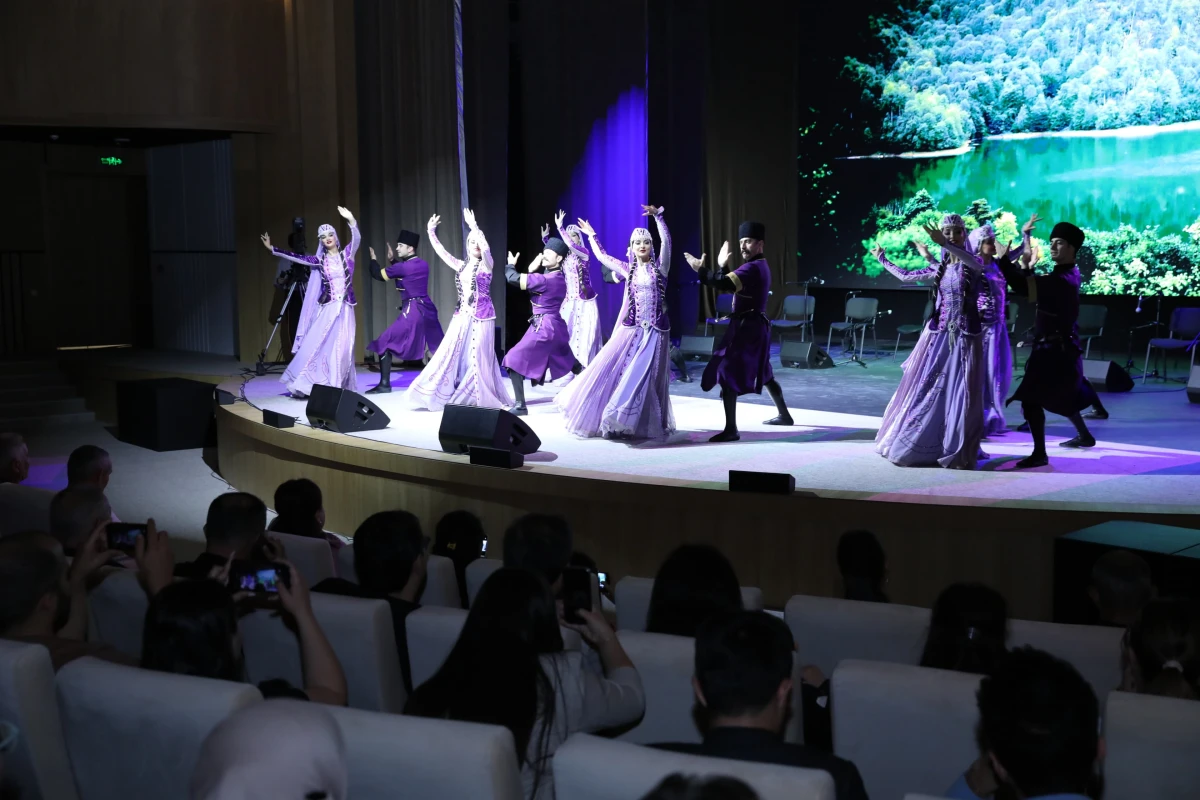 Ağdamda “Muğam aləmi” 7-ci Beynəlxalq Musiqi Festivalının bağlanış mərasimi keçirildi — 4