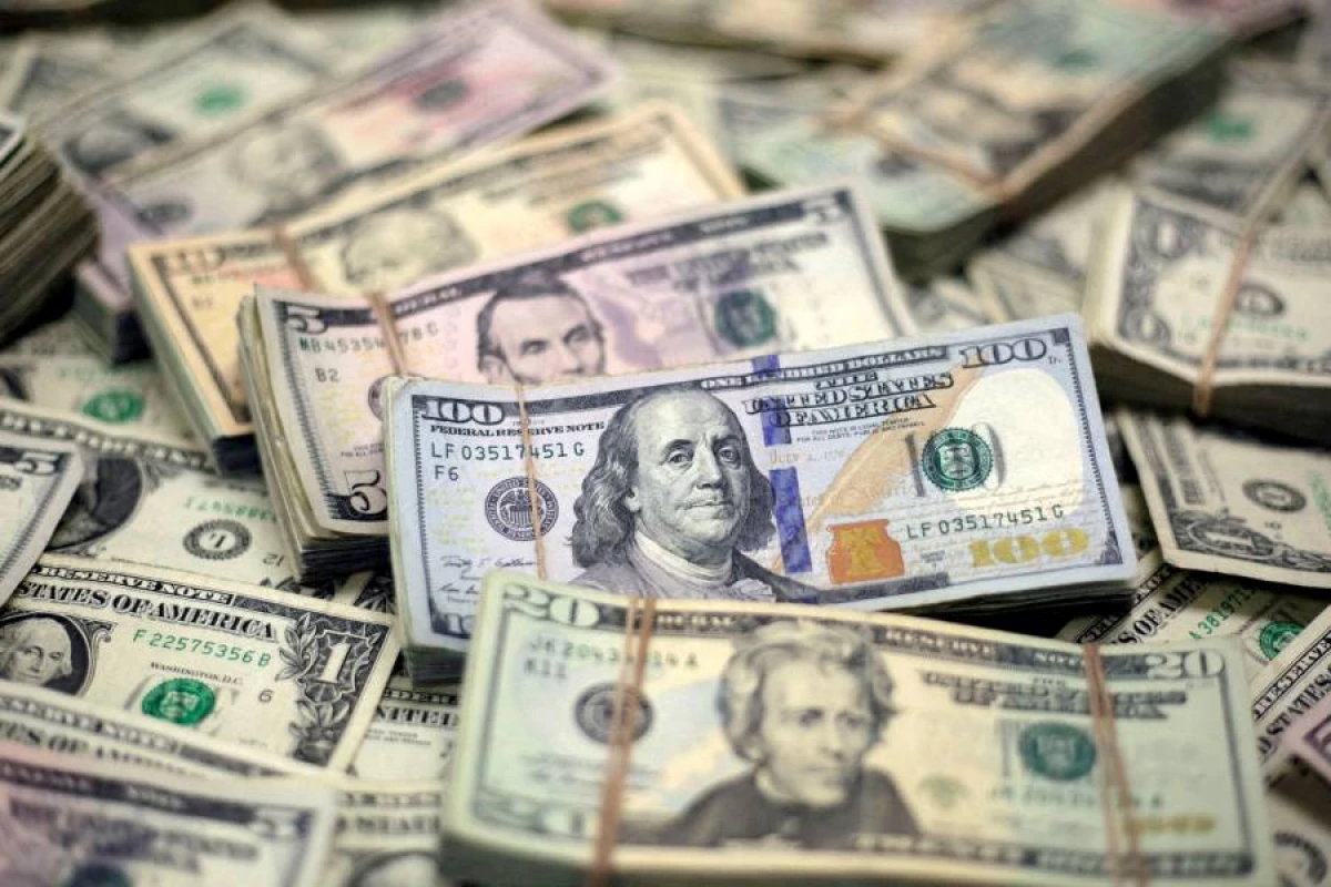 ABŞ-nin İran zərbələri fonunda dollar gücləndi