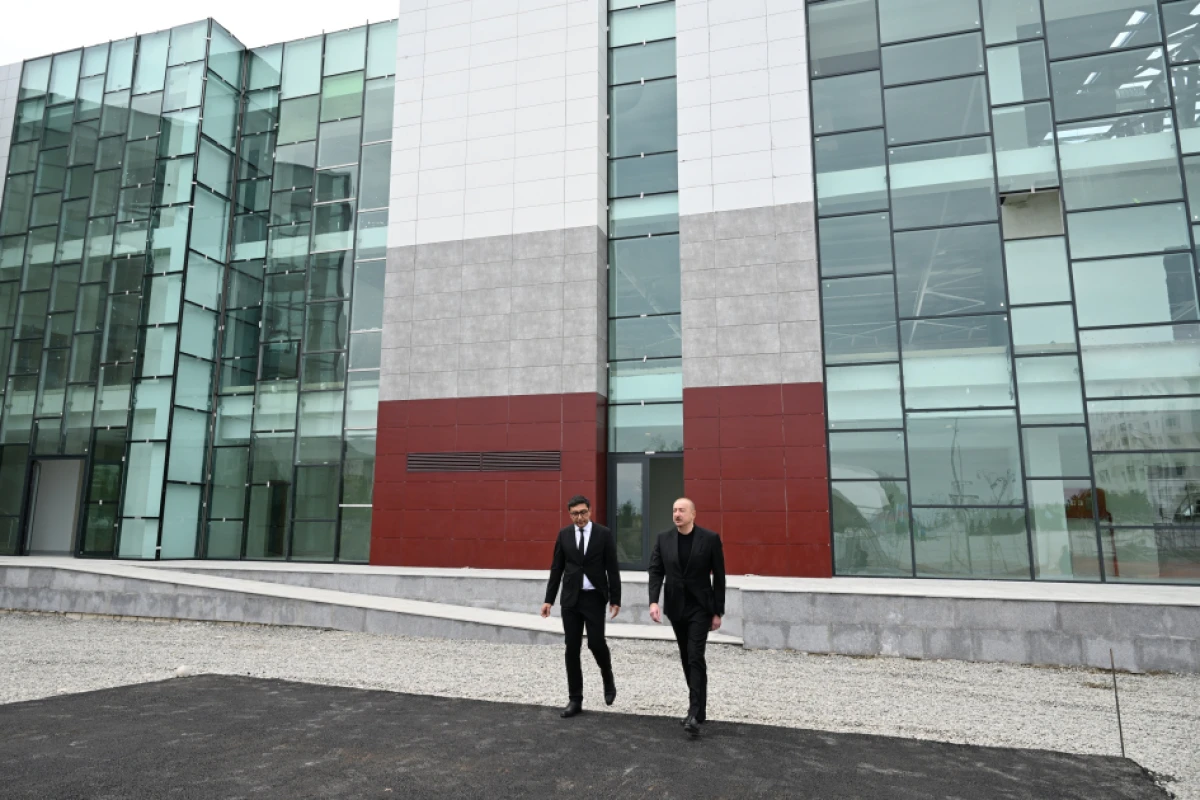 Prezident İlham Əliyev Yevlax Olimpiya İdman Kompleksində görülmüş işlərlə tanış oldu - YENİLƏNDİ — 3