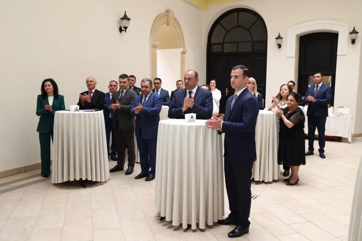 Baş Prokurorluqda dövlət qulluqçularının peşə bayramı qeyd olundu — 4