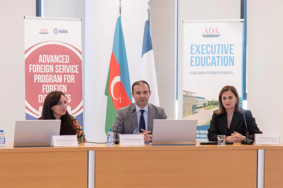 Xarici diplomatlar üçün “Xarici Siyasət Proqramı” uğurla başa çatdı — 1