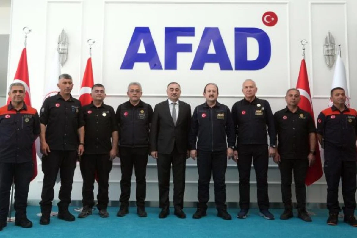 Azərbaycandan AFAD-a əməkdaşlıq nişanı