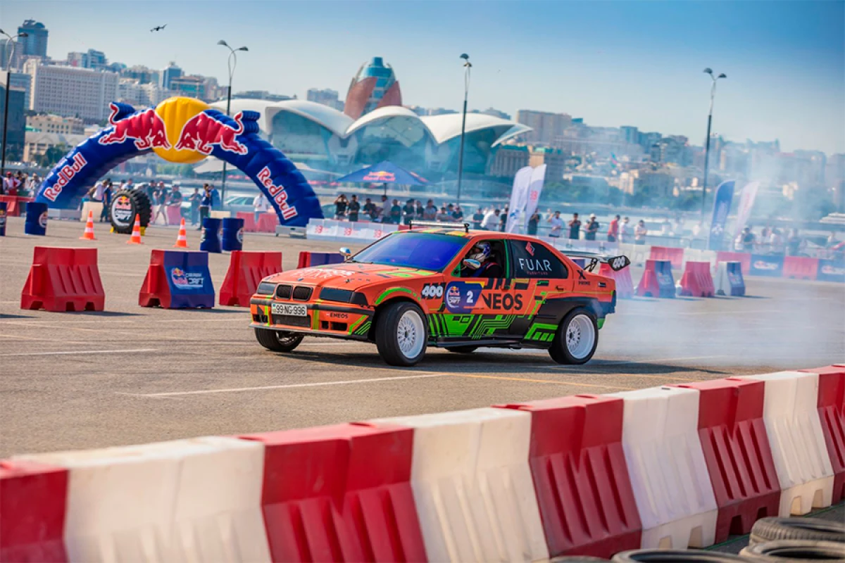 Red Bull Car Park Drift tam sürətlə yenidən Bakıda!