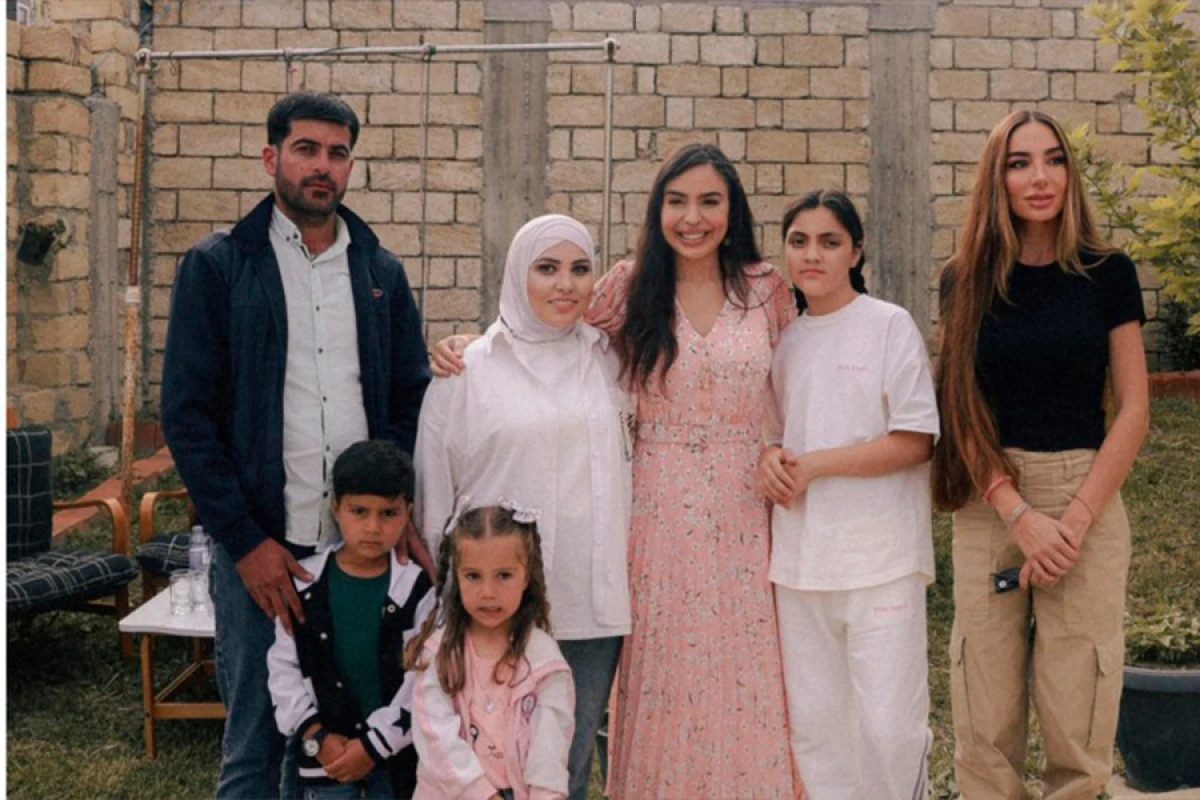 Leyla Əliyeva və Arzu Əliyeva “Gənc arıçı” layihəsinin iştirakçısı ilə görüşdü