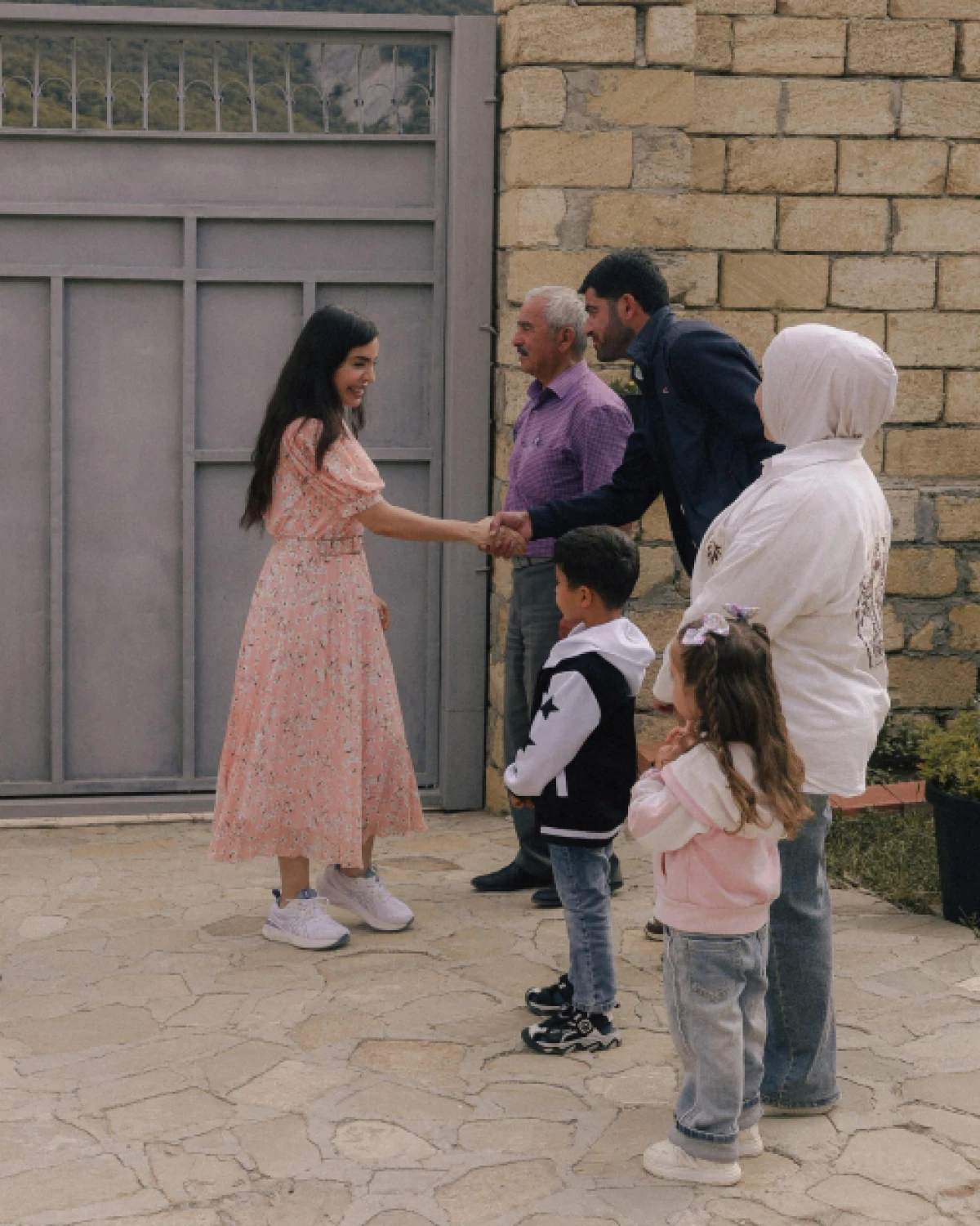 Leyla Əliyeva və Arzu Əliyeva “Gənc arıçı” layihəsinin iştirakçısı ilə görüşdü — 8