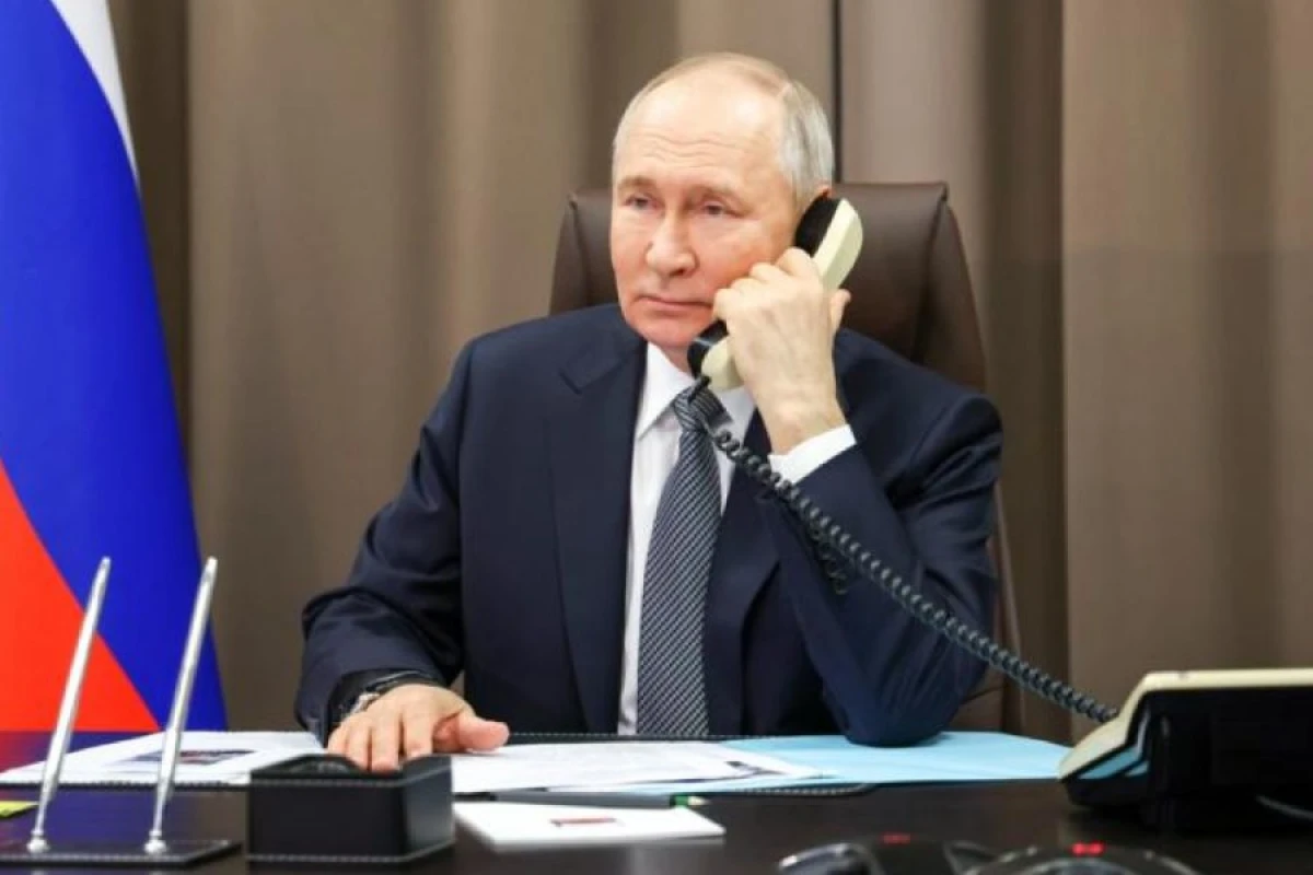 Putin Bəhreyn kralı ilə danışdı