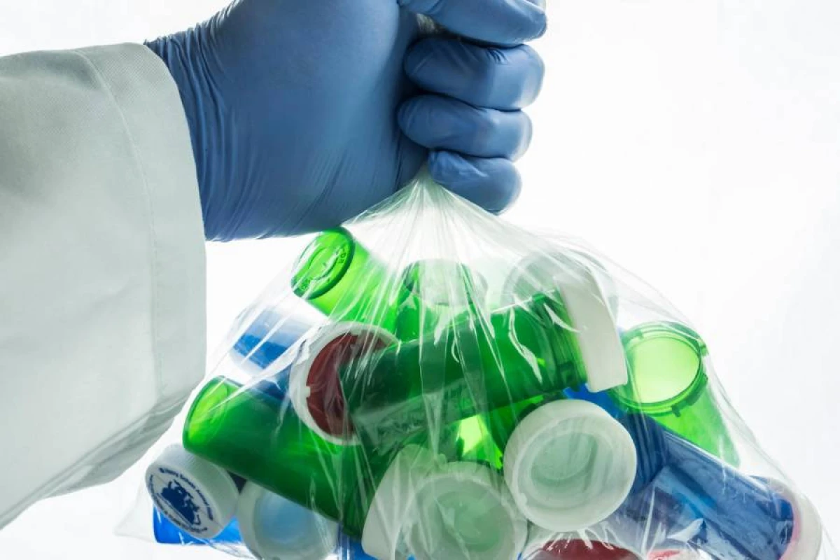 Plastik tullantılardan dərman maddəsi hazırlandı