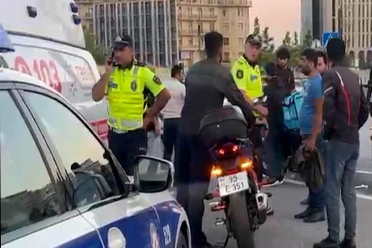 Bakıda motosiklet velosipedlə toqquşdu