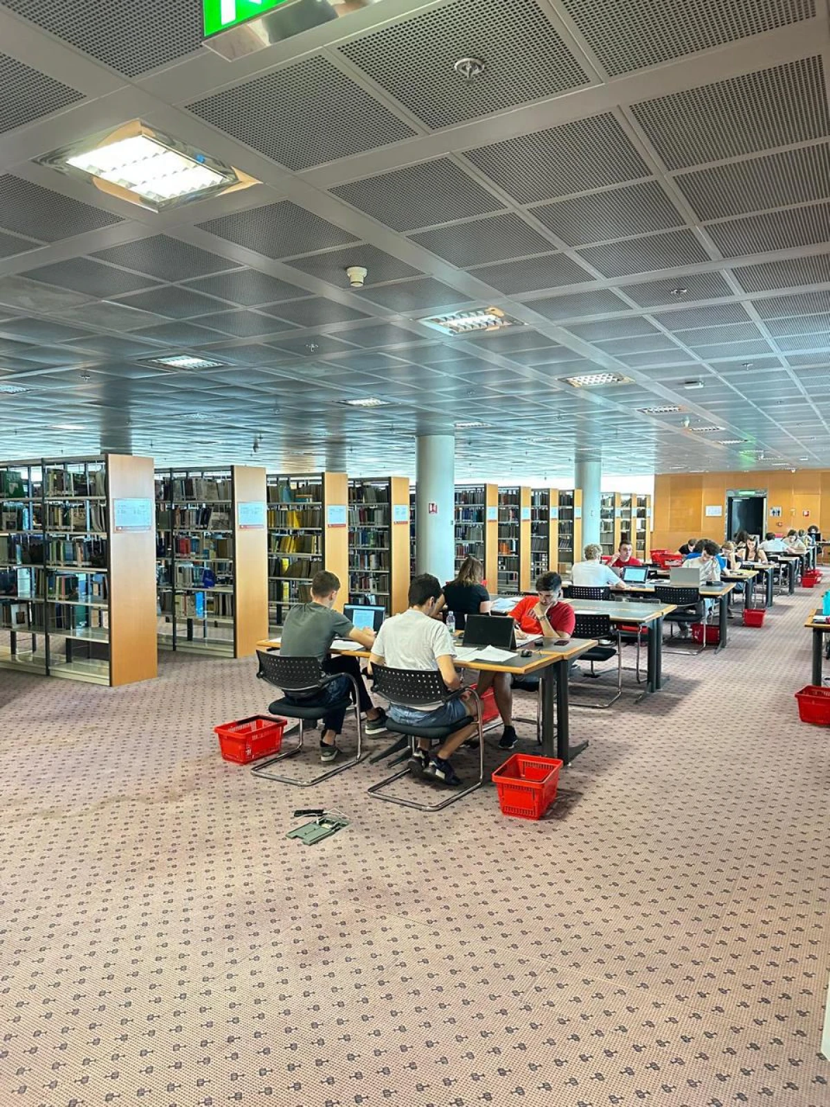 Mədəniyyət Nazirliyinin nümayəndə heyəti Zaqreb Milli və Universitet Kitabxanasını ziyarət etdi — 2