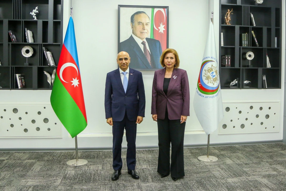 Bahar Muradova Birləşmiş Ərəb Əmirliklərinin (BƏƏ) Azərbaycandakı səfiri ilə görüşdü — 2