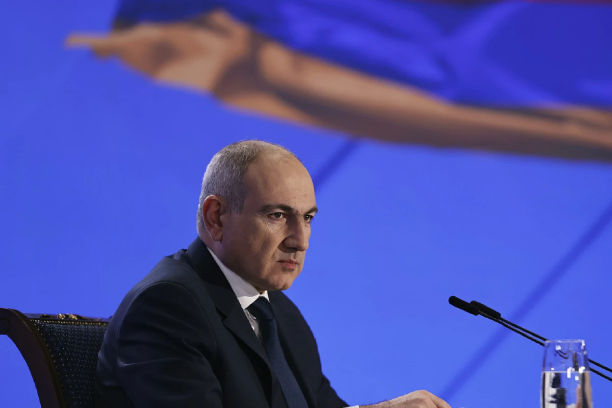 Paşinyan: “Müqəddəs Atanın iş alətləri”