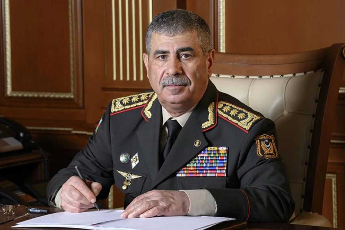 Zakir Həsənov Azərbaycan Ordusunun şəxsi heyətini təbrik etdi