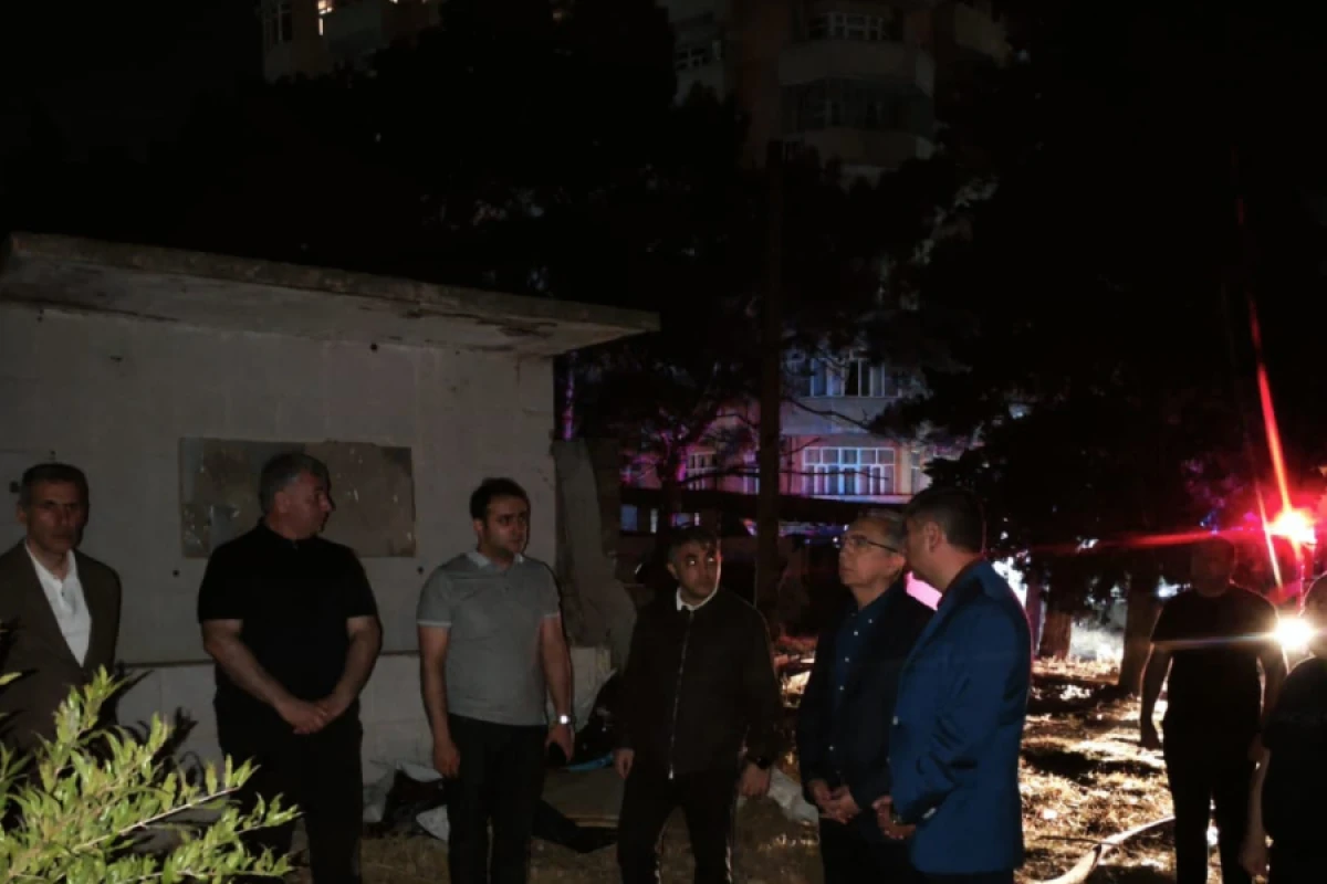 Eldar Əzizov, nazir müavini və ARKA-nın direktoru partlayış baş vermiş əraziyə gəldi- YENİLƏNDİ 4