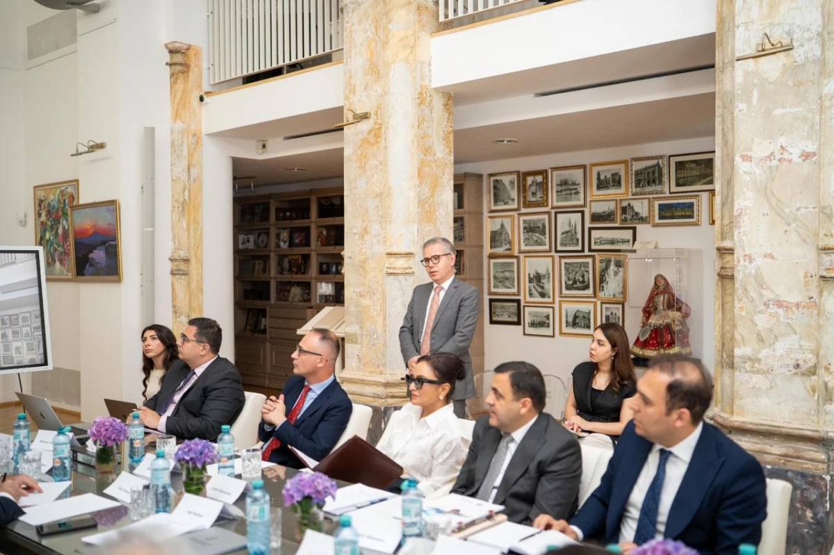 Vyanada Azərbaycanın xaricdəki mədəniyyət mərkəzlərinin yarımillik hesabat toplantısı keçirildi — 6