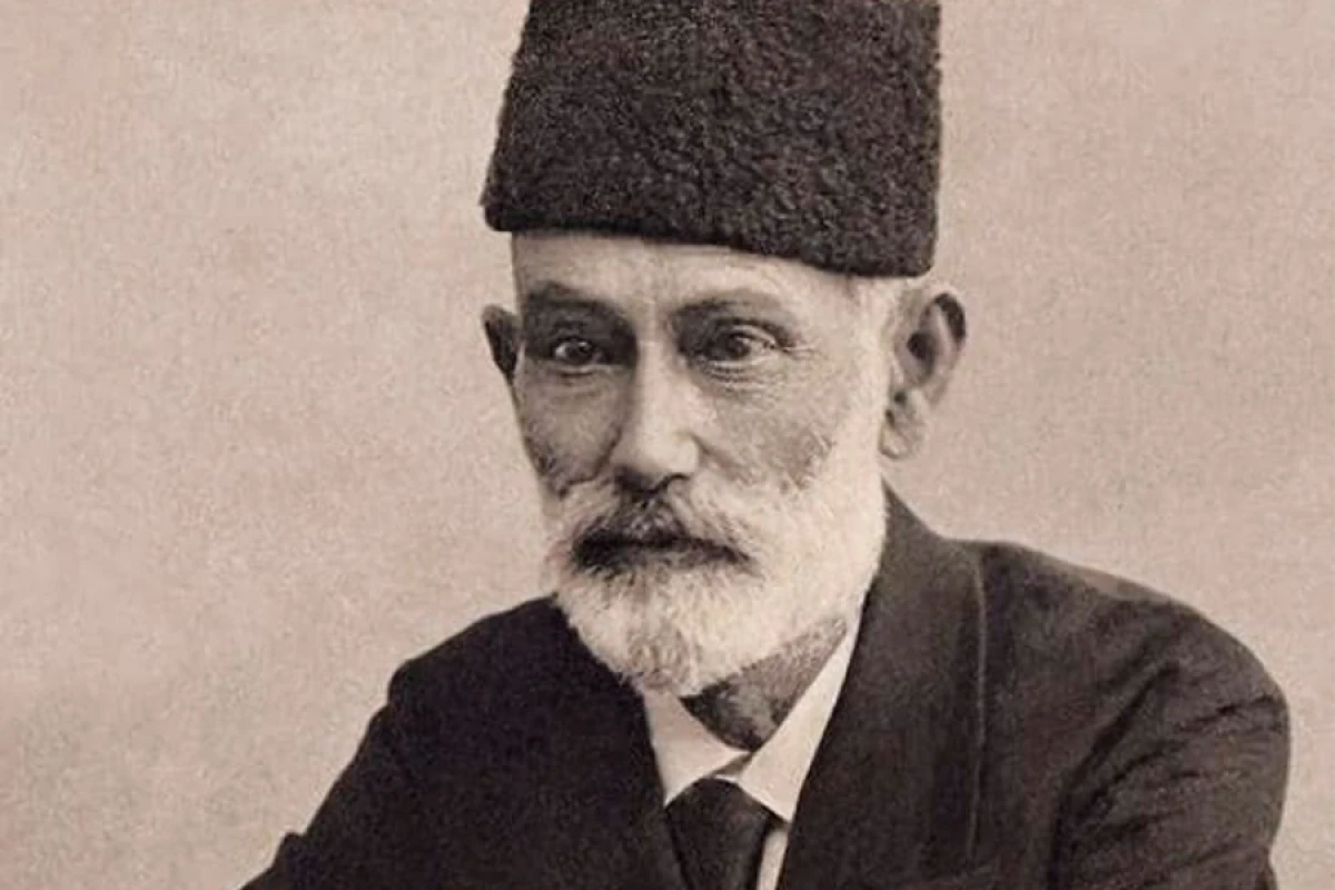 Azərbaycan milli mətbuatının banisi Həsən bəy Zərdabinin doğum günüdür