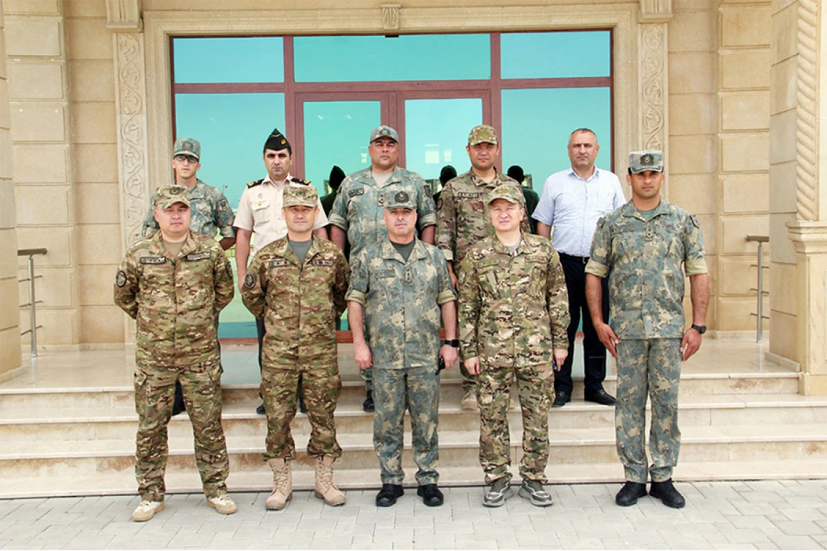 Azərbaycan və Qazaxıstan hərbi nümayəndələri arasında görüş keçirildi