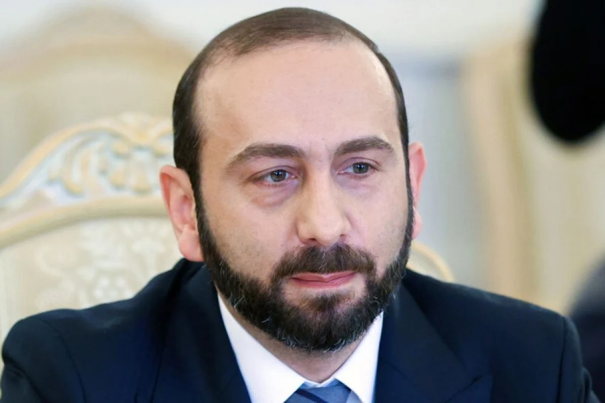 Mirzoyan Lavrovu daxili işlərə qarışmamağa çağırdı