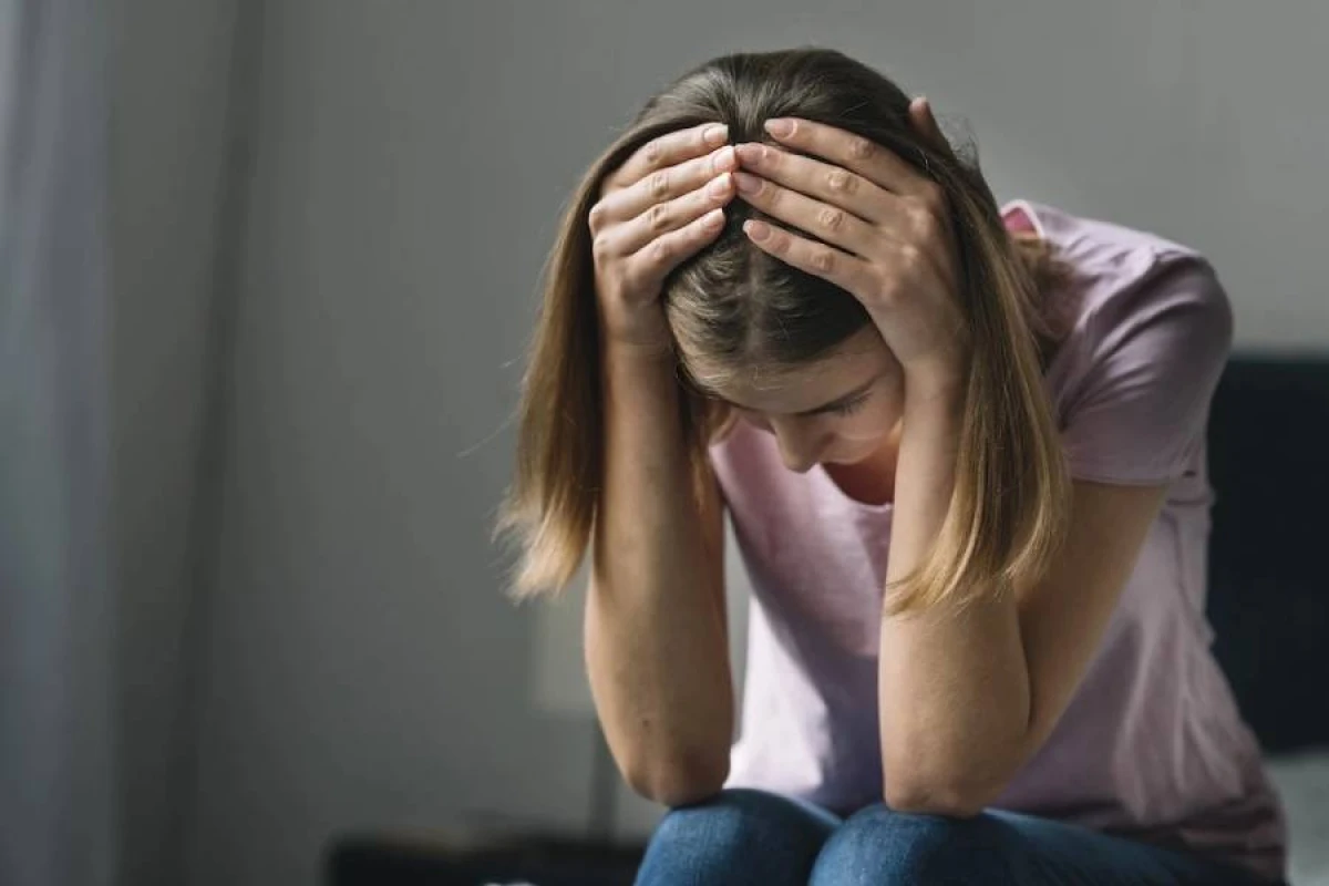 Qızlarda emosional problemlər oğlanlara nisbətən daha çox yayılıb