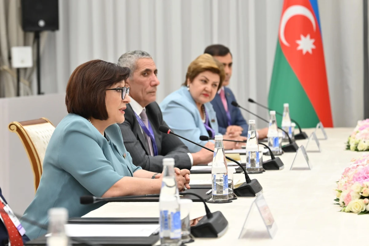 Sahibə Qafarova Tənzilə Narbayeva ilə görüşdü — 2