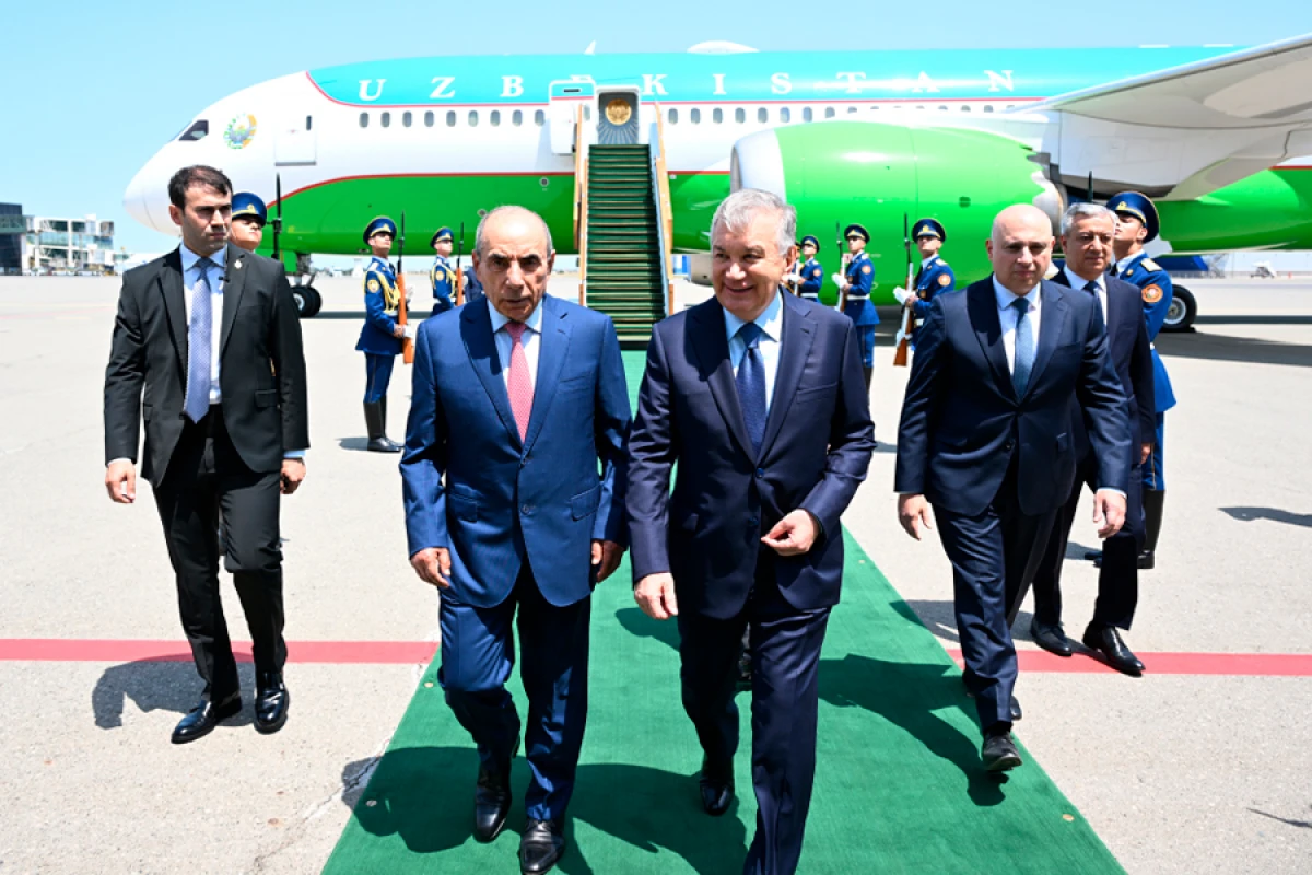 Özbəkistan Prezidenti Şavkat Mirziyoyev Azərbaycana dövlət səfərinə gəldi