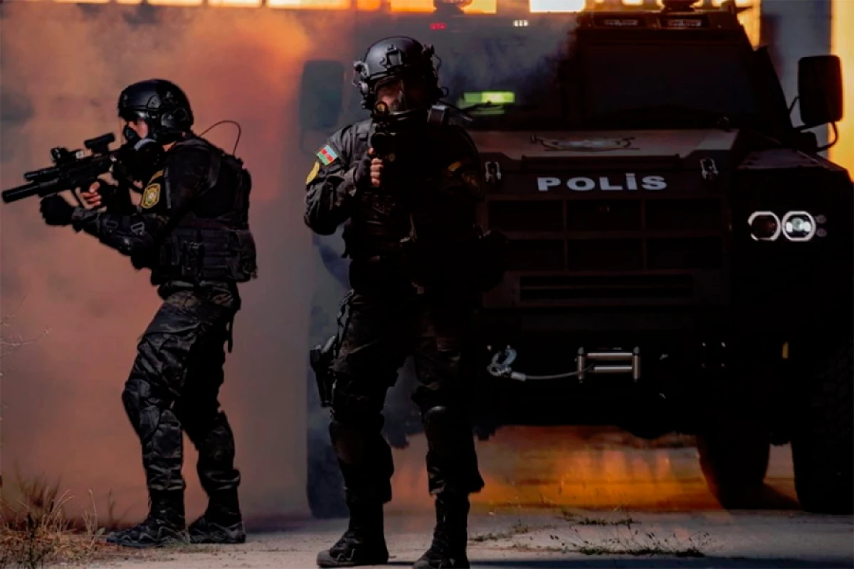 Azərbaycan polisi 107 yaşında: Şərəfli yola baxış!