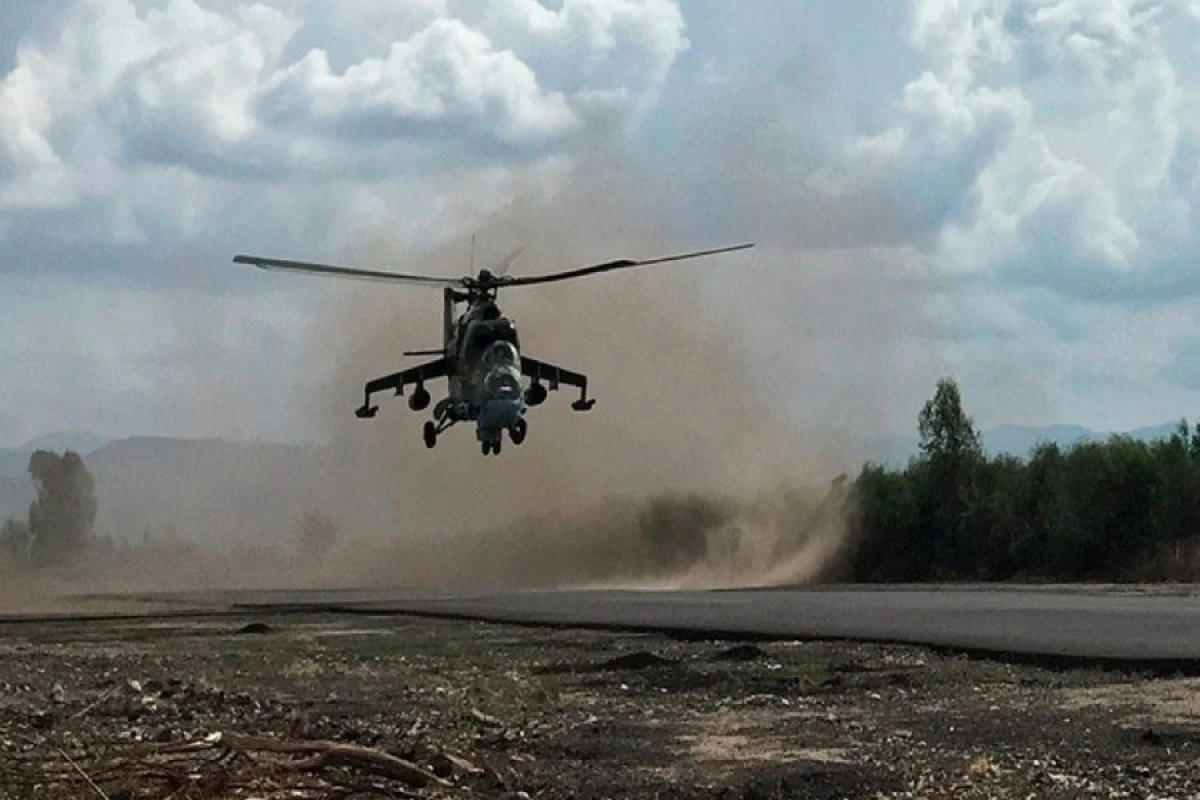 Somalidə hərbi helikopter qəzaya uğradı