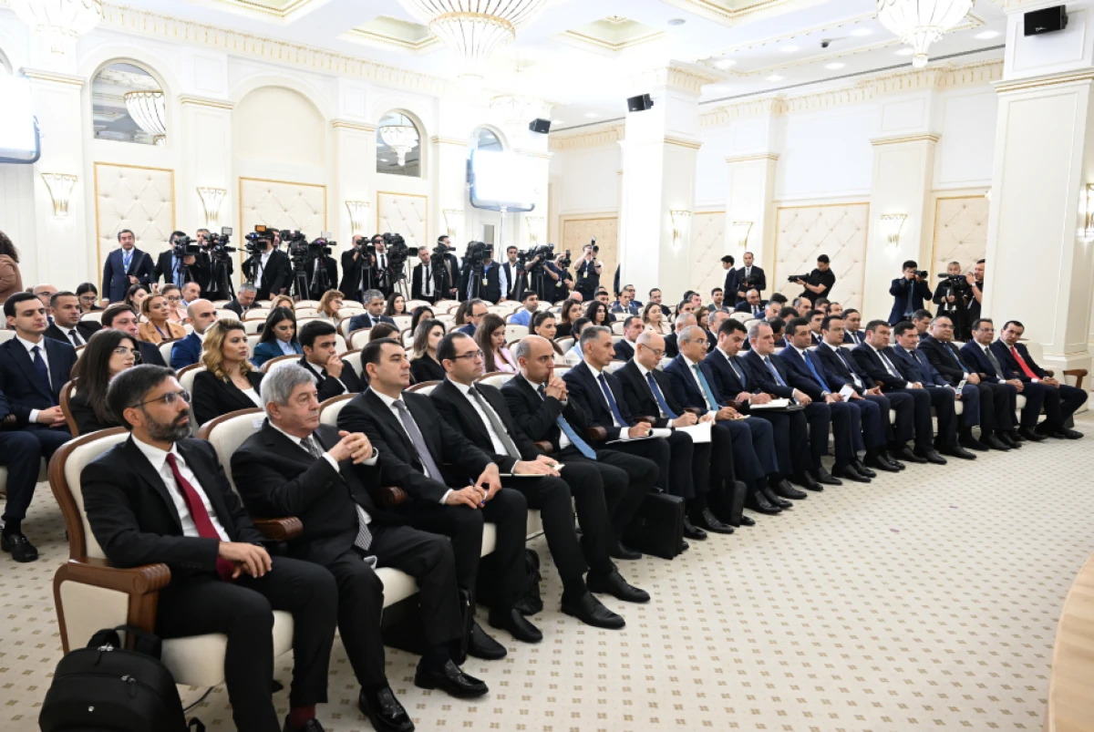 Azərbaycan Prezidenti İlham Əliyev və Özbəkistan Prezidenti Şavkat Mirziyoyev mətbuata bəyanatlarla çıxış etdilər - YENİLƏNDİ — 2