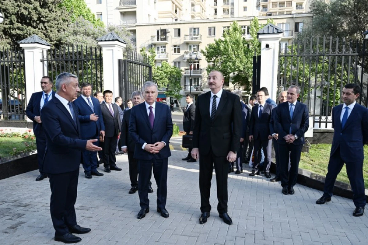 İlham Əliyev və Şavkat Mirziyoyev Özbəkistanın Azərbaycandakı səfirliyinin yeni binasının açılışında iştirak etdi- YENİLƏNDİ